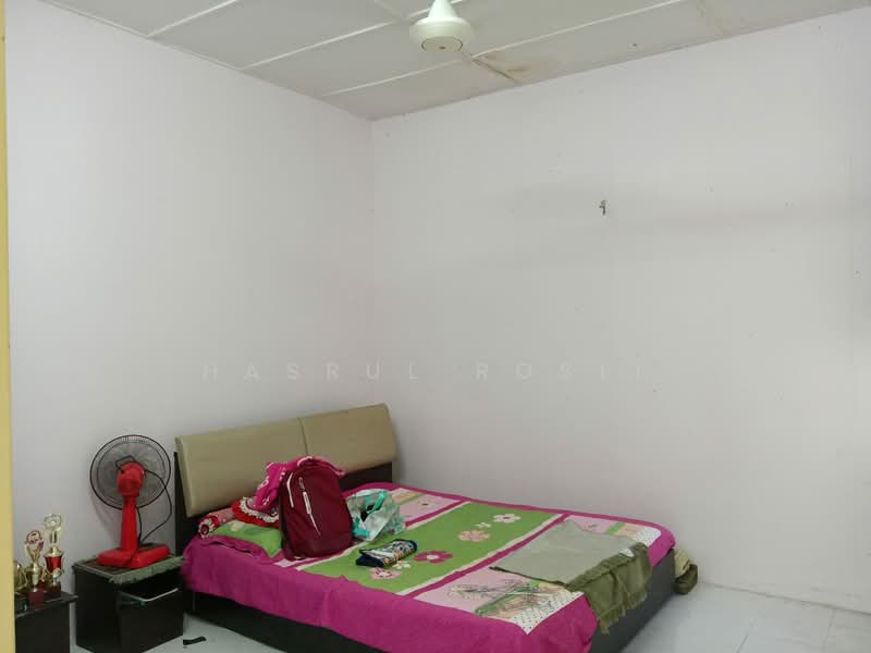 Semi-Detached House for Sale in Bandar Puteri Jaya (Sungai Petani) - Hasrul Rosli - Bedroom - PropertyGuru.com.my