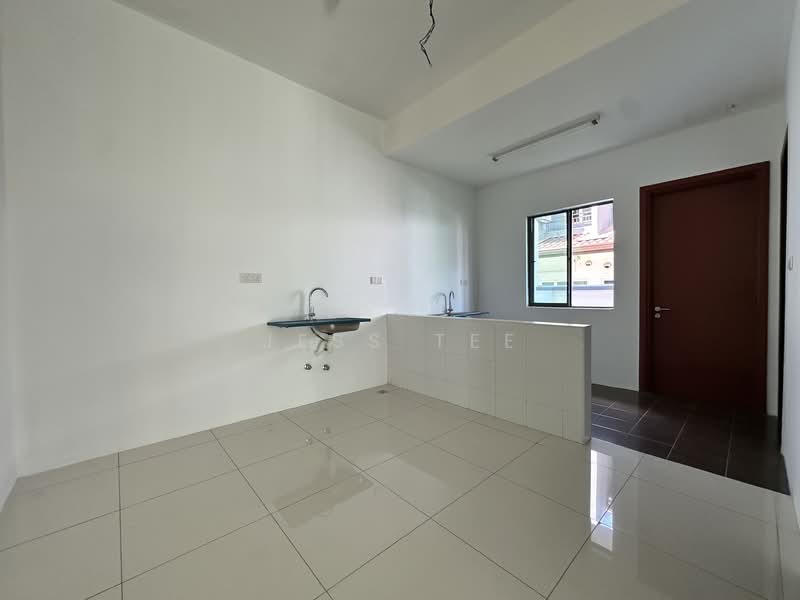 Semi-Detached House for Sale in Setia Eco Park (Setia Alam) - Jess Tee - Kitchen - PropertyGuru.com.my