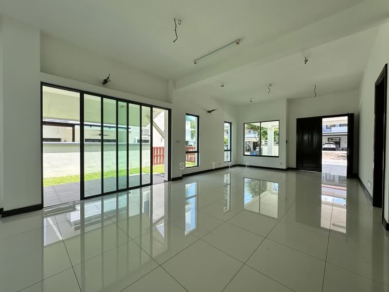 Semi-Detached House for Sale in Setia Eco Park (Setia Alam) - Jess Tee - Living Room - PropertyGuru.com.my