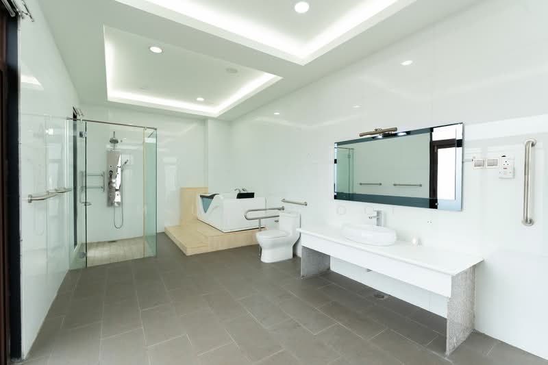 Rumah Banglo untuk Dijual di Mines Resort City (Seri Kembangan) - Maureen Ooi - Bathroom - PropertyGuru.com.my