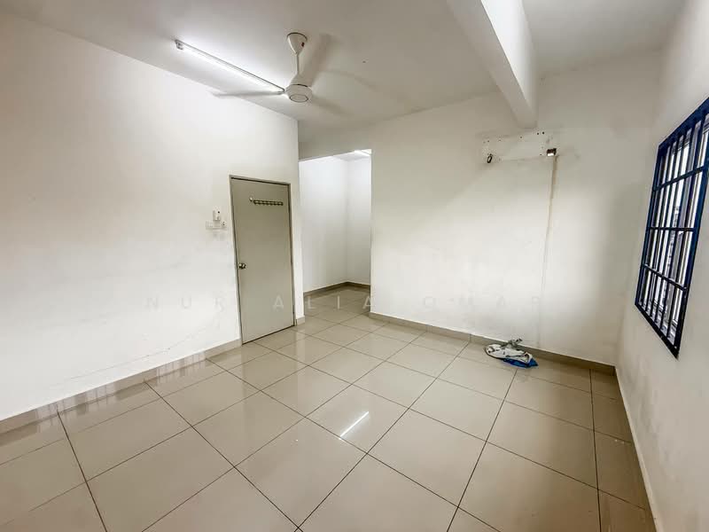 2-storey Terraced House for Sale in Klang (Selangor) - Nur Alia Omar - Interior - PropertyGuru.com.my