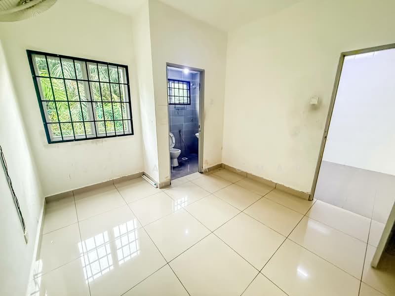 2-storey Terraced House for Sale in Klang (Selangor) - Nur Alia Omar - Bathroom - PropertyGuru.com.my