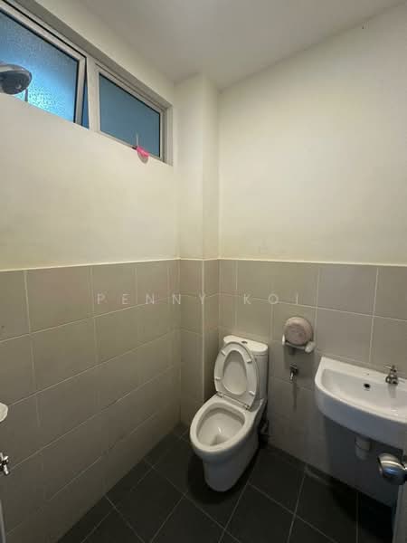 Rumah Teres 2 Tingkat untuk Dijual di Taman Bestari Perdana (Pasir Gudang) - Penny Koi - Bathroom - PropertyGuru.com.my