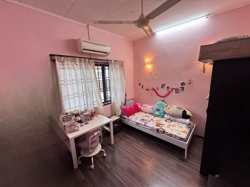 Rumah Teres 1.5 Tingkat untuk Dijual di Skudai (Johor) - Eunice Ng - Bedroom - PropertyGuru.com.my