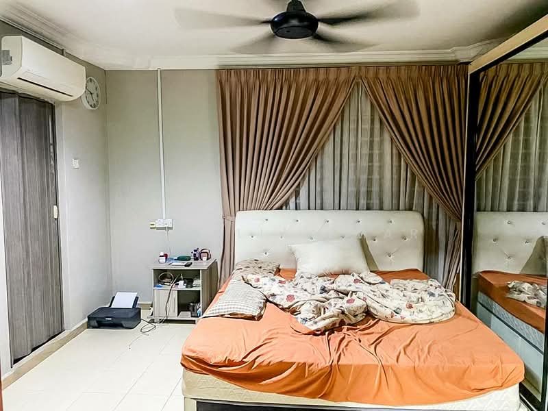 2-storey Terraced House for Sale in Kampung Perepat (Kapar) - Nur Alia Omar - Bedroom - PropertyGuru.com.my