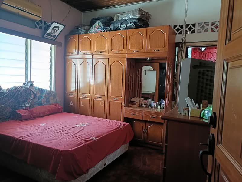 2-storey Terraced House for Sale in Klang Selatan (Klang) - Alicia Lee - PropertyGuru.com.my