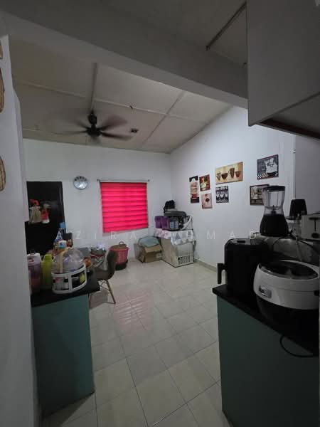 Rumah Teres 2 Tingkat untuk Dijual di Taman Sri Kenari (Kajang) - Azira Ahmad - Kitchen - PropertyGuru.com.my