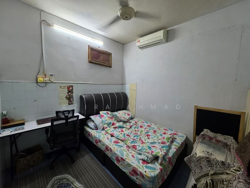 Rumah Teres 2 Tingkat untuk Dijual di Taman Sri Kenari (Kajang) - Azira Ahmad - Bedroom - PropertyGuru.com.my