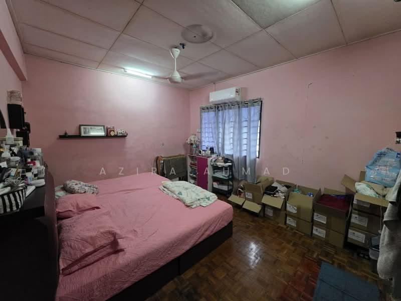 Rumah Teres 2 Tingkat untuk Dijual di Taman Sri Kenari (Kajang) - Azira Ahmad - Bedroom - PropertyGuru.com.my