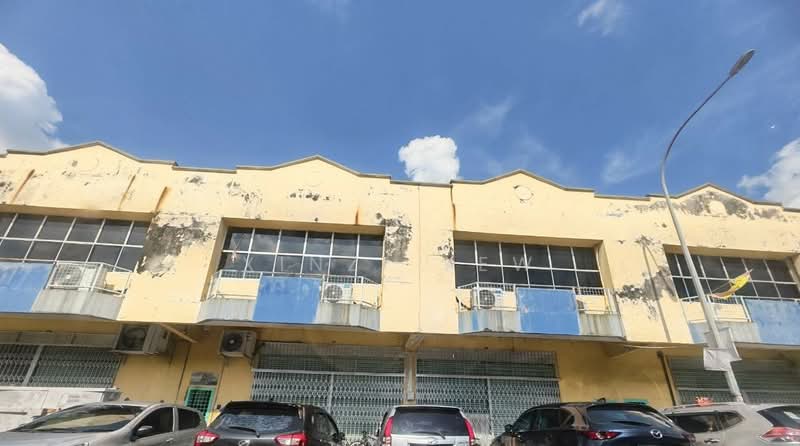 Factory for Rent in Taman Perindustrian Bukit Serdang (Seri Kembangan) - Xinzi Yew - Exterior - PropertyGuru.com.my