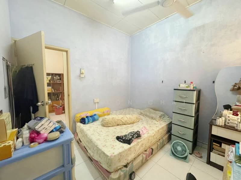 2-storey Terraced House for Sale in Taman Setia Indah (Tebrau) - Ang Boon Chai - Bedroom - PropertyGuru.com.my