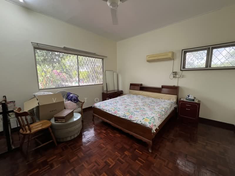 Rumah Banglo untuk Disewa di Seksyen 4 (Shah Alam) - Victor Huang - Bedroom - PropertyGuru.com.my