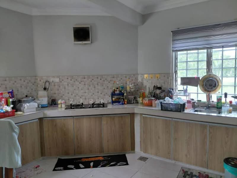 Rumah Teres 2 Tingkat untuk Dijual di Taman Putra Perdana (Puchong) - Azira Ahmad - Kitchen - PropertyGuru.com.my
