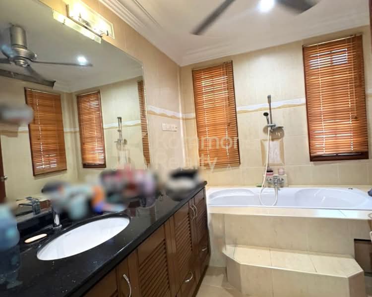 Bungalow for Sale in Bangsar (Kuala Lumpur) - Cindy Tan - Bathroom - PropertyGuru.com.my