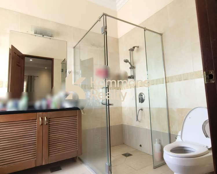 Bungalow for Sale in Bangsar (Kuala Lumpur) - Cindy Tan - Bathroom - PropertyGuru.com.my