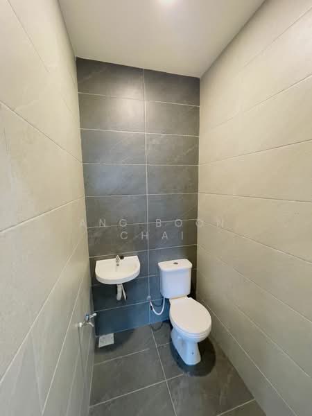 1-storey Terraced House for Sale in Taman Serene (Johor Bahru) - Ang Boon Chai - Bathroom - PropertyGuru.com.my