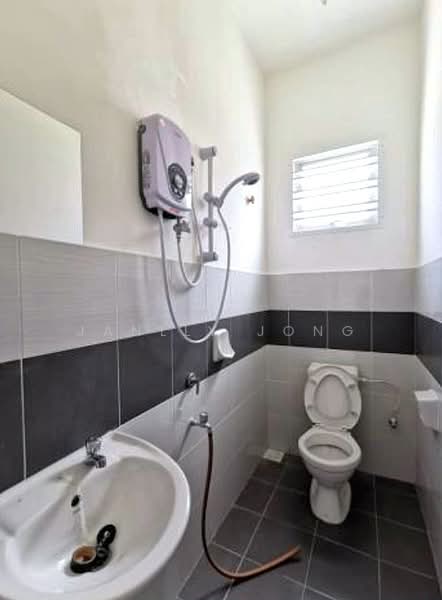 2-storey Terraced House for Sale in Setia Eco Gardens (Gelang Patah) - Janlly Jong - Bathroom - PropertyGuru.com.my
