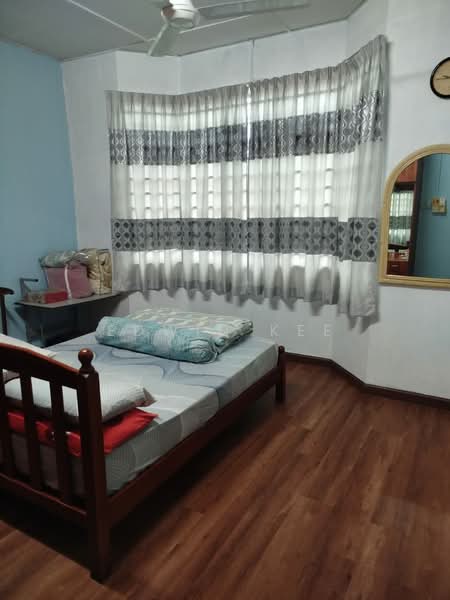 2-storey Terraced House for Sale in Senawang (Negeri Sembilan) - EDWIN KEE - Bedroom - PropertyGuru.com.my