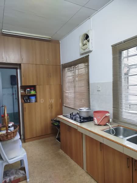 2-storey Terraced House for Sale in Senawang (Negeri Sembilan) - EDWIN KEE - Kitchen - PropertyGuru.com.my