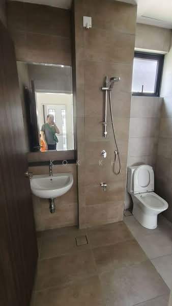 Rumah Teres 2 Tingkat untuk Dijual di Shah Alam (Selangor) - Kok KH - Bathroom - PropertyGuru.com.my