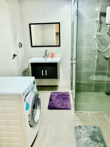 Service Residence for Sale at Solstice @ Pan'gaea - Kar Hooi - Bathroom - PropertyGuru.com.my