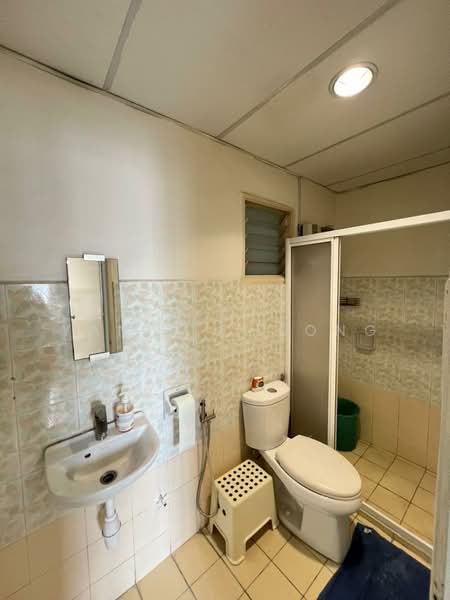 Kondominium untuk Dijual di Menara Menjalara - Yanis Cheong - Bathroom - PropertyGuru.com.my