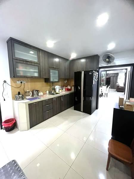 Semi-Detached House for Sale in Taman Johor (Tampoi) - Karl Lim - Kitchen - PropertyGuru.com.my