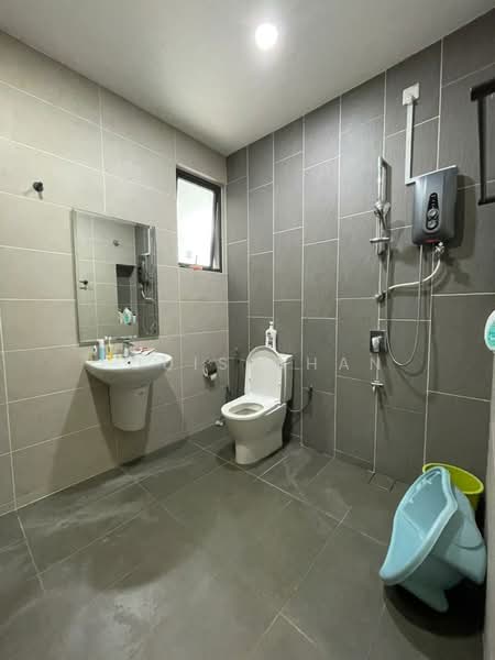 Rumah Teres 2 Tingkat untuk Dijual di Bukit Raja (Selangor) - Louis Chan - Bathroom - PropertyGuru.com.my