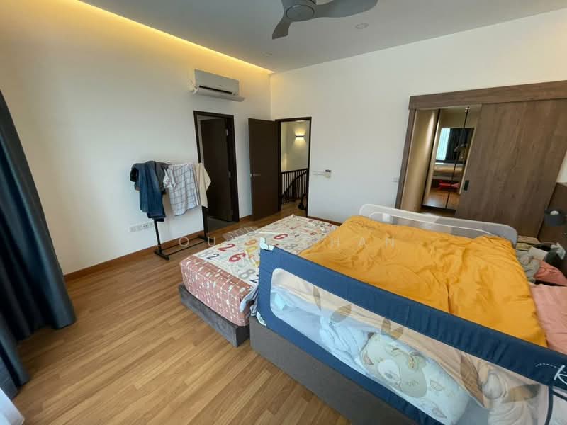 Rumah Teres 2 Tingkat untuk Dijual di Bukit Raja (Selangor) - Louis Chan - Bedroom - PropertyGuru.com.my