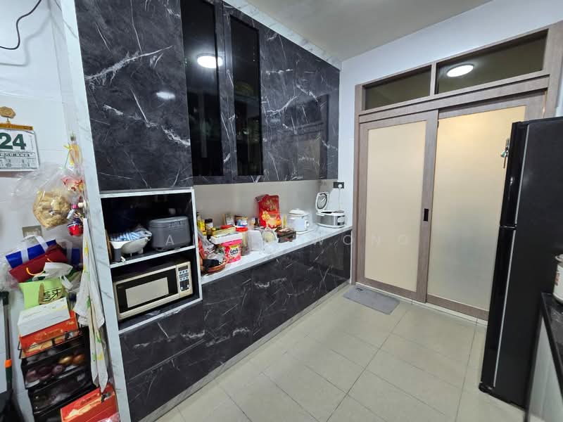 2-storey Terraced House for Sale in Mutiara Rini (Skudai) - Calvin Wong - Kitchen - PropertyGuru.com.my