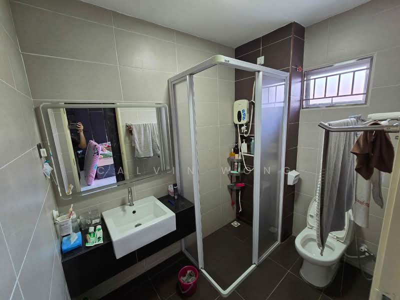 2-storey Terraced House for Sale in Mutiara Rini (Skudai) - Calvin Wong - Bathroom - PropertyGuru.com.my