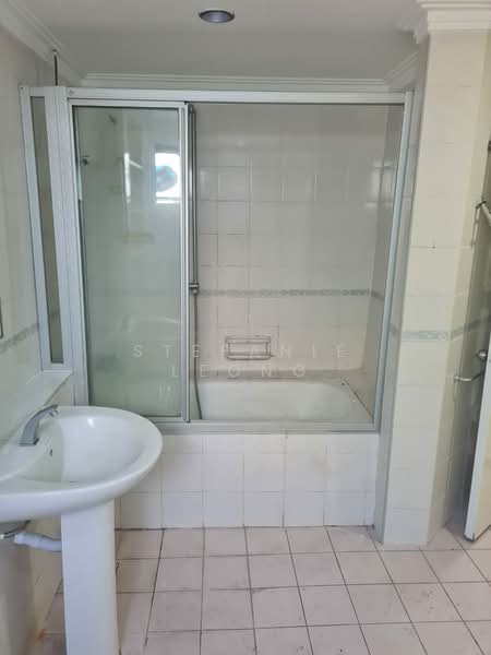 Pangsapuri untuk Dijual di Tiara Ampang - Stefanie Leong - Bathroom - PropertyGuru.com.my