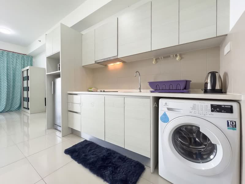 Service Residence for Rent at i-SOHO @ i-City - Justin Tan - Kitchen - PropertyGuru.com.my