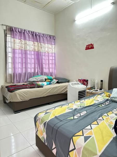 Rumah Teres 2 Tingkat untuk Dijual di Taman Sri Skudai (Skudai) - Cathy Tan - Bedroom - PropertyGuru.com.my