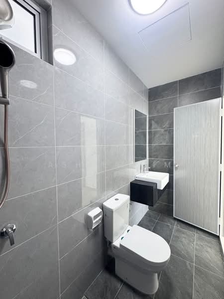 Condominium for Rent at Lucerne Residences - Ashley Lim - Bathroom - PropertyGuru.com.my