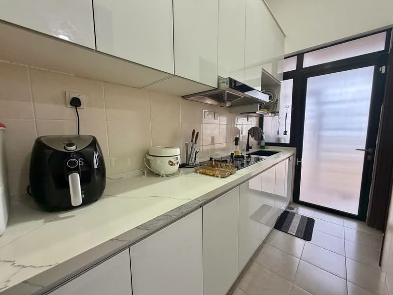 Semi-Detached House for Sale in Alam Impian (Shah Alam) - SITI KHAIRIYAH JAAFAR - Kitchen - PropertyGuru.com.my
