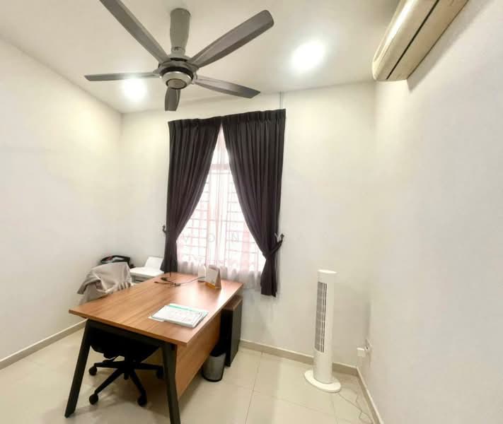 2-storey Terraced House for Sale in Setia Tropika (Johor Bahru) - Evon Yap - Study - PropertyGuru.com.my