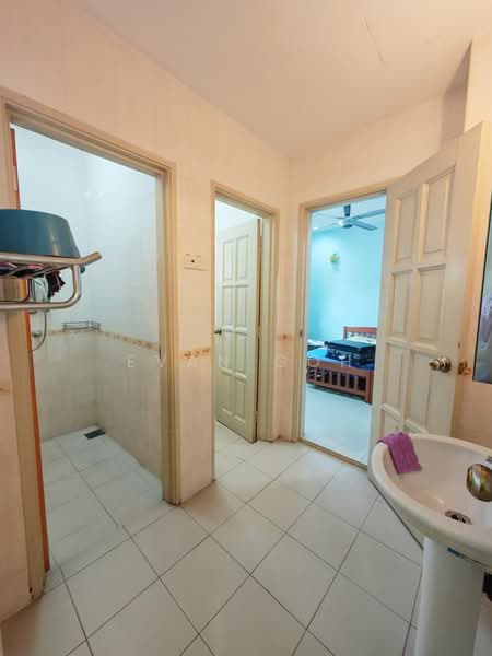 2.5-storey Terraced House for Sale in Taman Meranti Jaya (Puchong) - Evan Goh - Bathroom - PropertyGuru.com.my