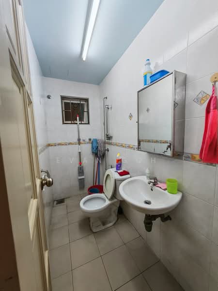 2.5-storey Terraced House for Sale in Taman Meranti Jaya (Puchong) - Evan Goh - Bathroom - PropertyGuru.com.my