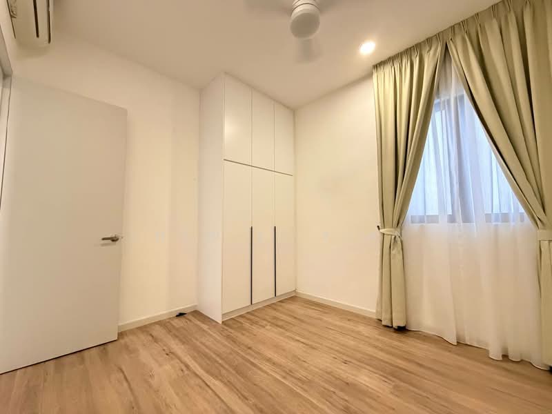 Servis Apartment untuk Disewa di Sunway Belfield - Khew Zi Xian - Bedroom - PropertyGuru.com.my