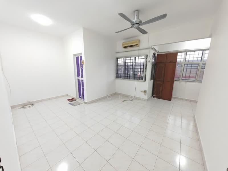 Rumah Teres 2 Tingkat untuk Dijual di Kajang (Selangor) - Mac Chong - Living Room - PropertyGuru.com.my