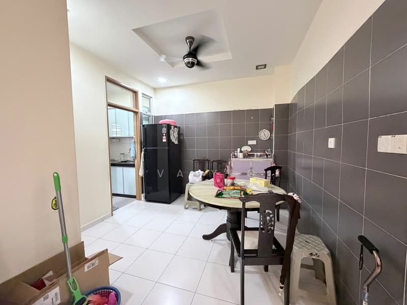 2-storey Terraced House for Sale in Taman Setia Indah (Tebrau) - Eva Yeo - Kitchen - PropertyGuru.com.my