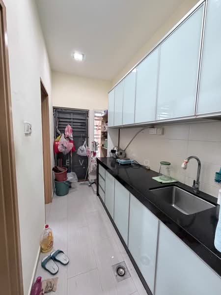 2-storey Terraced House for Sale in Taman Setia Indah (Tebrau) - Eva Yeo - Kitchen - PropertyGuru.com.my