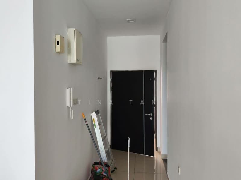 Kondominium untuk Dijual di M Condominium @ Larkin - Tina Tan - Corridor - PropertyGuru.com.my