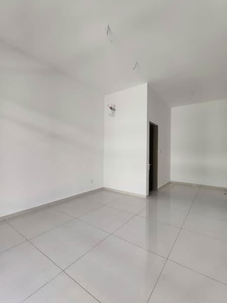 Rumah Kluster untuk Dijual di Austin Crest (Johor Bahru) - Yik Tat - PropertyGuru.com.my