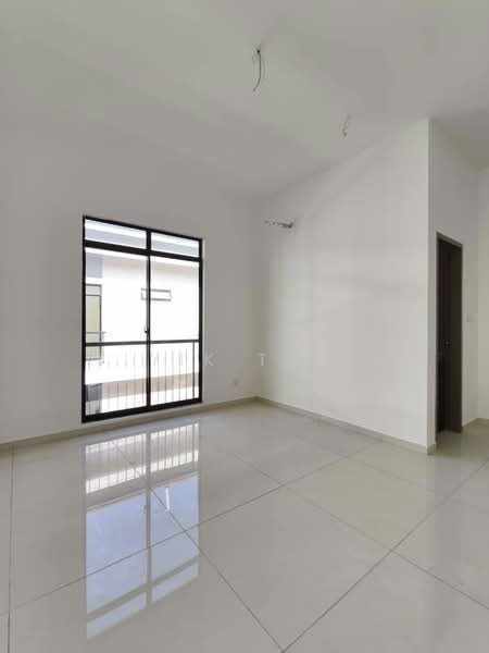 Rumah Kluster untuk Dijual di Austin Crest (Johor Bahru) - Yik Tat - PropertyGuru.com.my