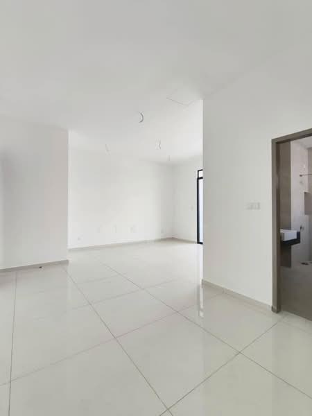 Rumah Kluster untuk Dijual di Austin Crest (Johor Bahru) - Yik Tat - PropertyGuru.com.my