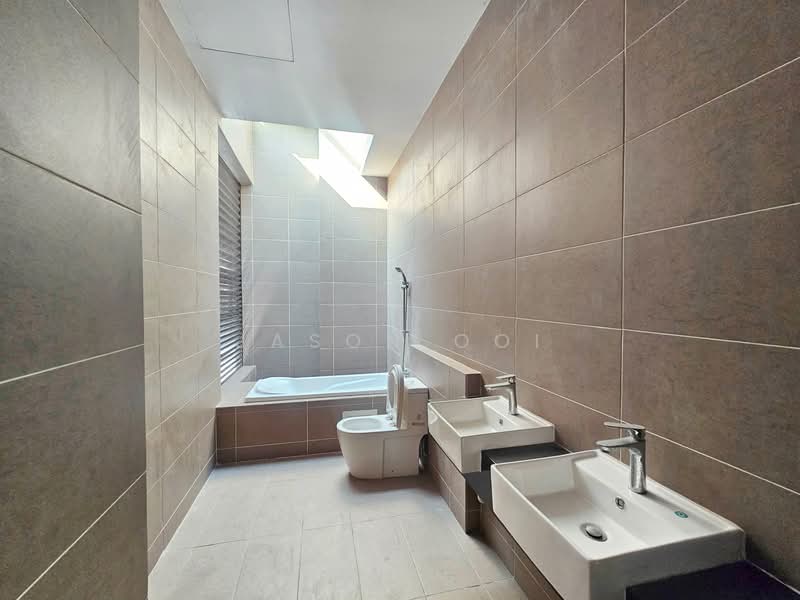 Semi-Detached House for Sale in Putra Heights (Subang Jaya) - Jason Ooi - Bathroom - PropertyGuru.com.my