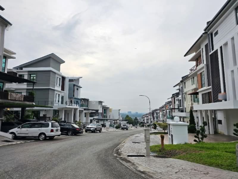 Rumah Berkembar untuk Dijual di Putra Heights (Subang Jaya) - Jason Ooi - Exterior - PropertyGuru.com.my