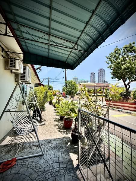 1-storey Terraced House for Sale in Tanjung Tokong (Penang) - Pei Hong - Exterior - PropertyGuru.com.my